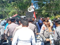 Warga Silang Geruduk Polres Halsel, Desak Penanganan Adil Konflik Silang–Liaro